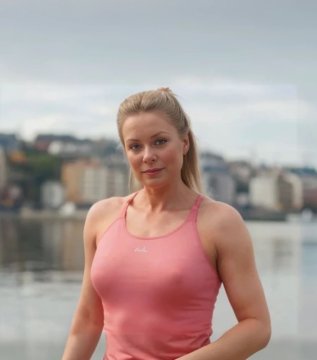 NaughtyElina, Uusimaa, Suomi